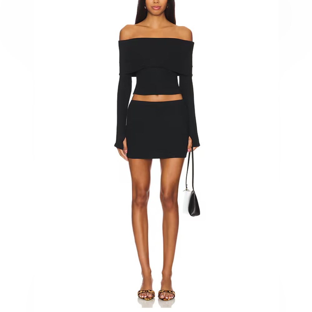 Superdown Black Ribbed Miniskirt